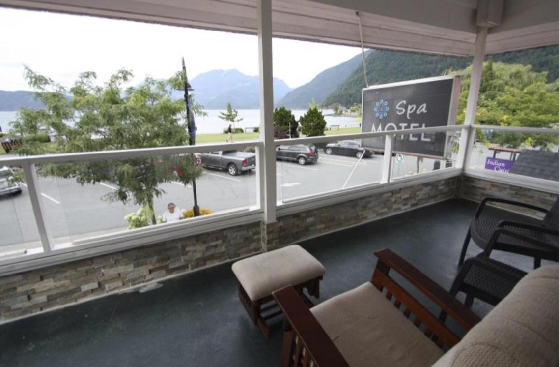 Harrison Spa Motel Harrison Hot Springs Zewnętrze zdjęcie