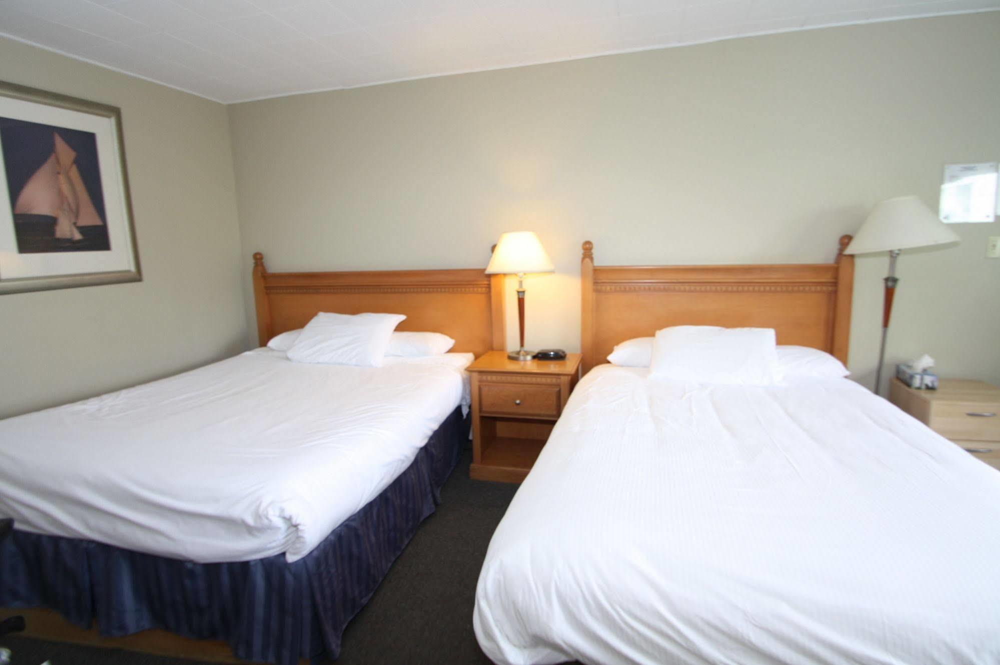 Harrison Spa Motel Harrison Hot Springs Zewnętrze zdjęcie